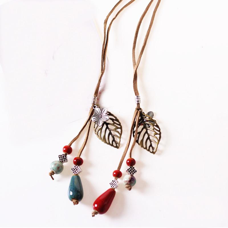 

Pendant Necklaces Fashion Leisure Alloy Flowers Leaf Ceramic Necklace Handmade Porcelain Beads Rope Chain Long Sweater For Women Girl