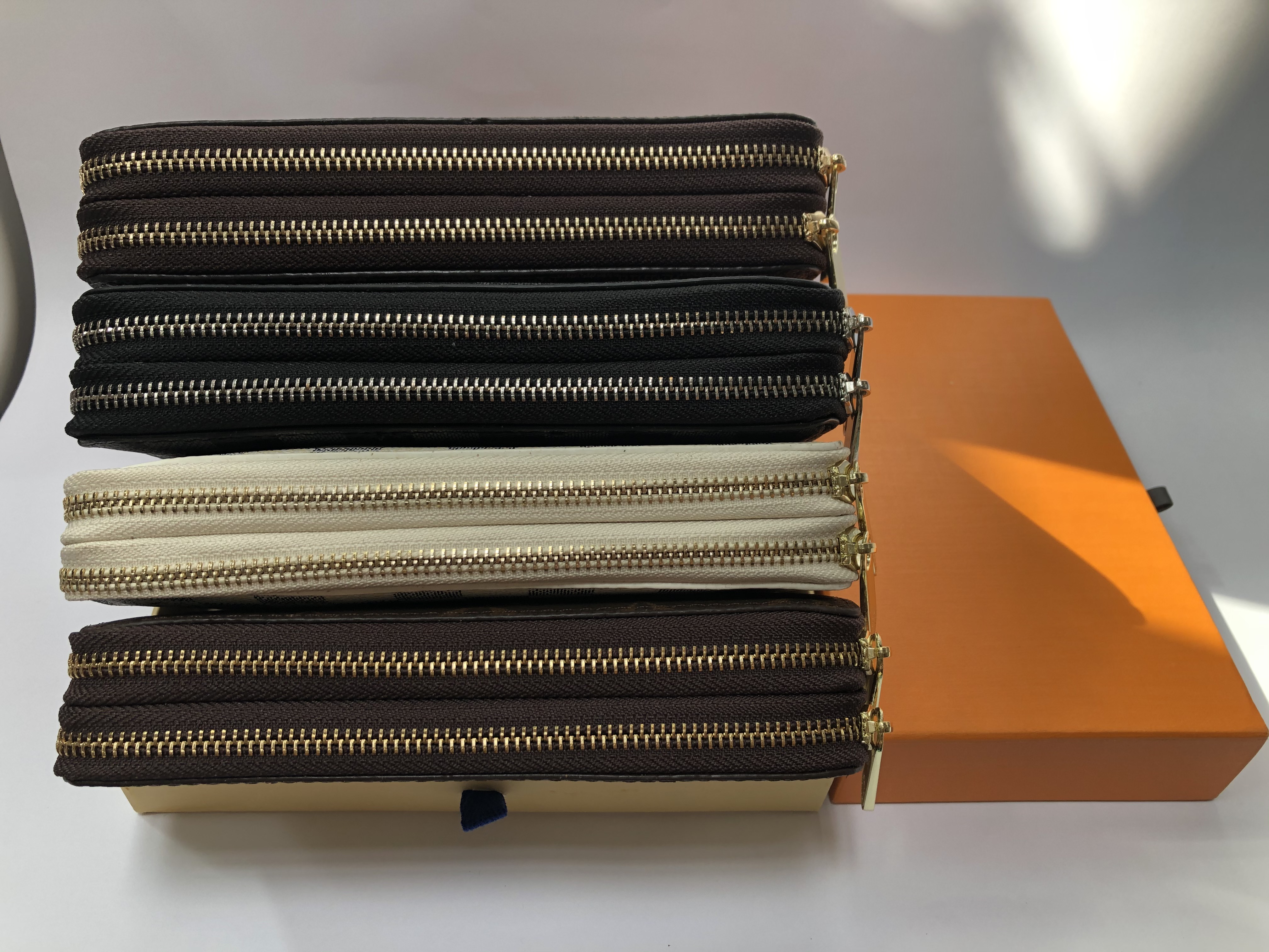 

Double Zipper Mens and womens Wallet Vertical Long Style Women Purses Clutch Leather Purse Card Holder With Box, White grid