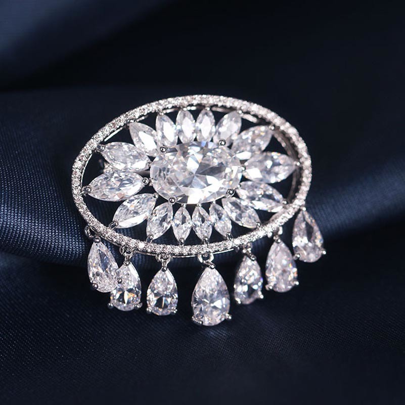 

Red Trees High Quality AAA Cubic Zircon Sparkly Brooch Metal Year Gifts For Women Elegant Lady Lapel Pin Drop