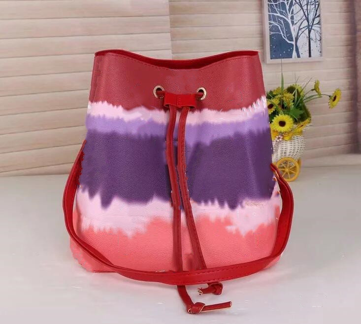 

2021 new bucket bag tie-dye printing handbag designer handbag shoulder bag messenger bag outdoor bags, Red