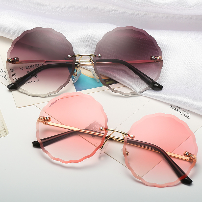 

Vintage Round Sunglasses Women Men 2020 Fashion Rimless Glasses Retro Pink Sun Glasses Women UV400 Shades Oculos Glasses wholesale, White;black