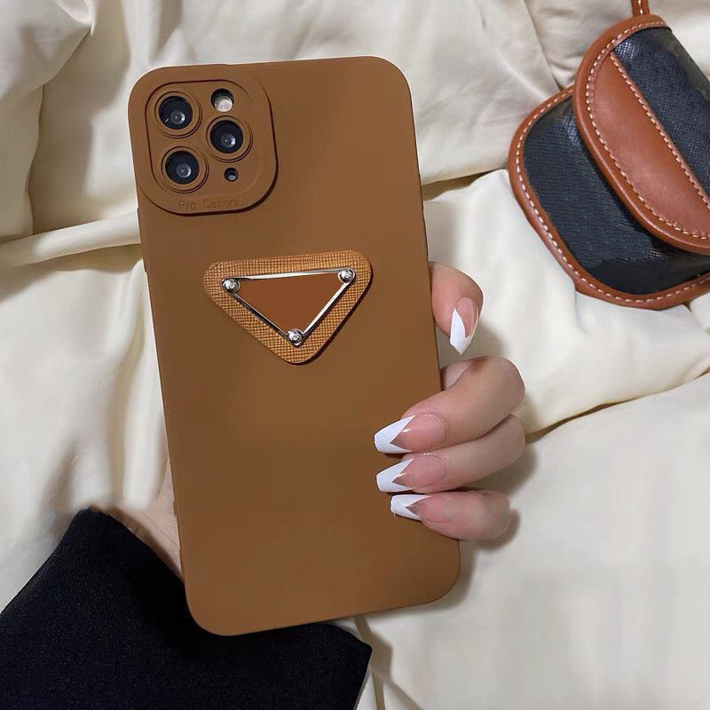 

Luxury Designer Iphone Case 13 Mini Fashion Iphone 12 Pro Max Phone Cases Mobile Case 11 Pro Xr X XS Fitted Case Silicone Shell Cover Models