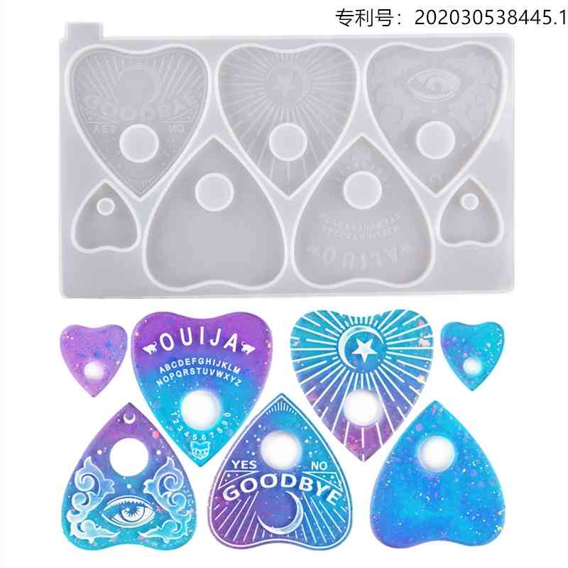 

DIY dripping resin silicone mirror mold triangular Love Pendant Ruihe