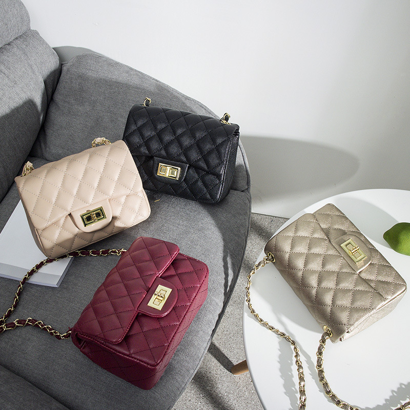 

75% OFF 2021 new mini square xiaoxiangfeng Lingge chain one shoulder slanting women's bag WQKK