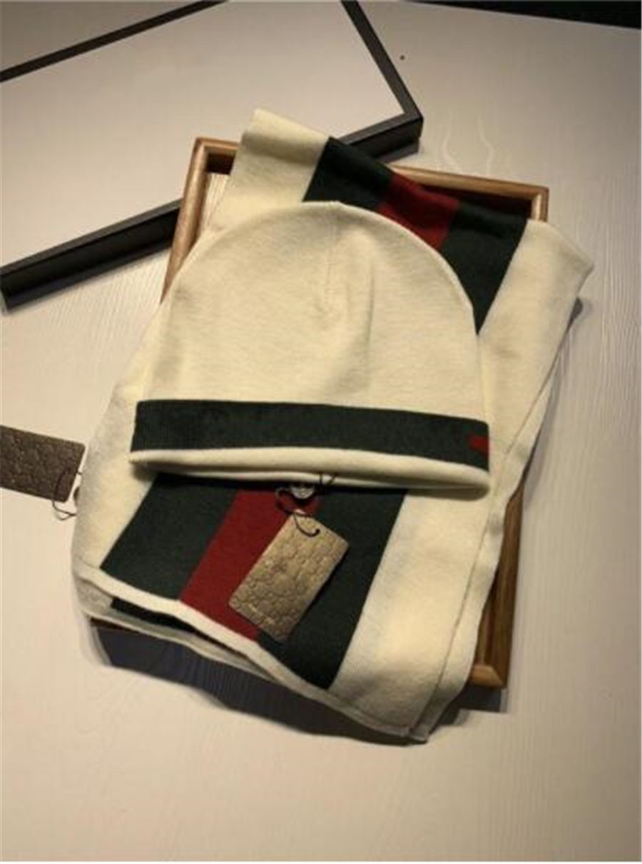 

2022 high quality Men Women Designers Hat Scarf Sets Warm European High-end Hats & Scarves Sets Brand