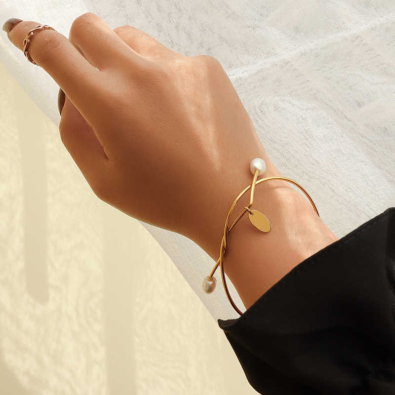 

2021 New Stainless Steel Jewelry Baroque Fresh Water Pearl Bracelet Women's Fashion Temperament Bracelet Bsz212 Q0720