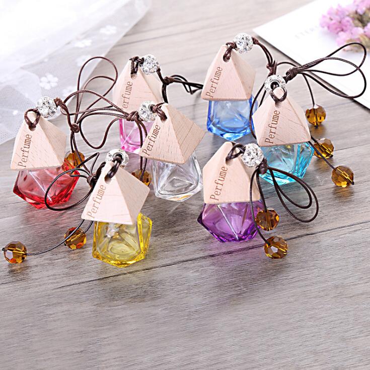 

Car Perfume Bottle With Wood Cap Hanging Rearview Ornament Air Freshener For Essential Oils Diffuser Refillable Empty Glass Bott