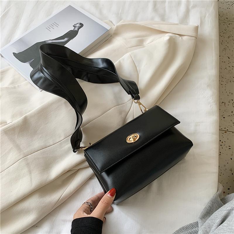 

2021 New In Women Shoulder Bag Chain Crossbody Bag Luxury Designer Sweet Ruffles Wide Straps Handbags Lady Small Flap and Purses, Beige