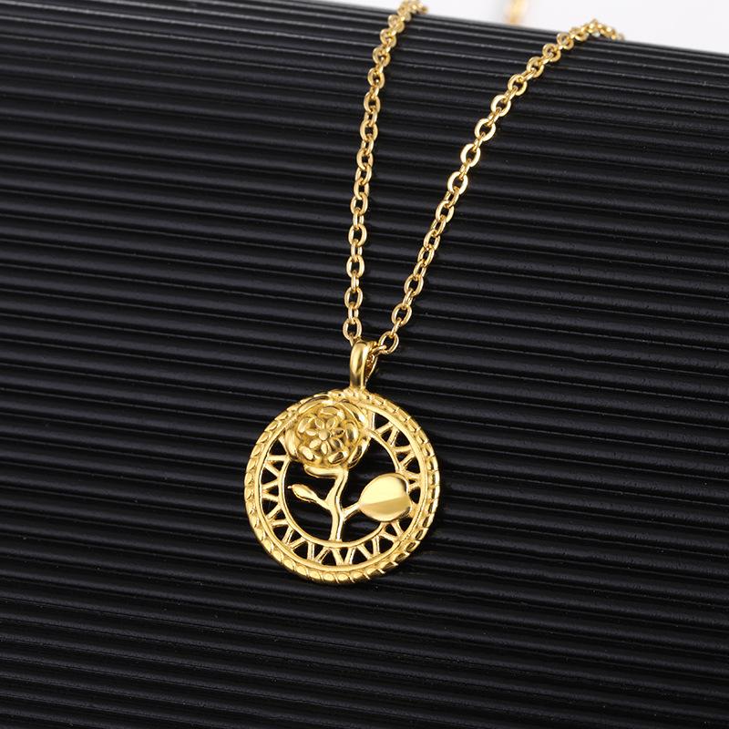 

Pendant Necklaces Round Coin Stainless Steel Necklace Lady Fashion Hollow Rose Flower Jewelry 2021, Silver