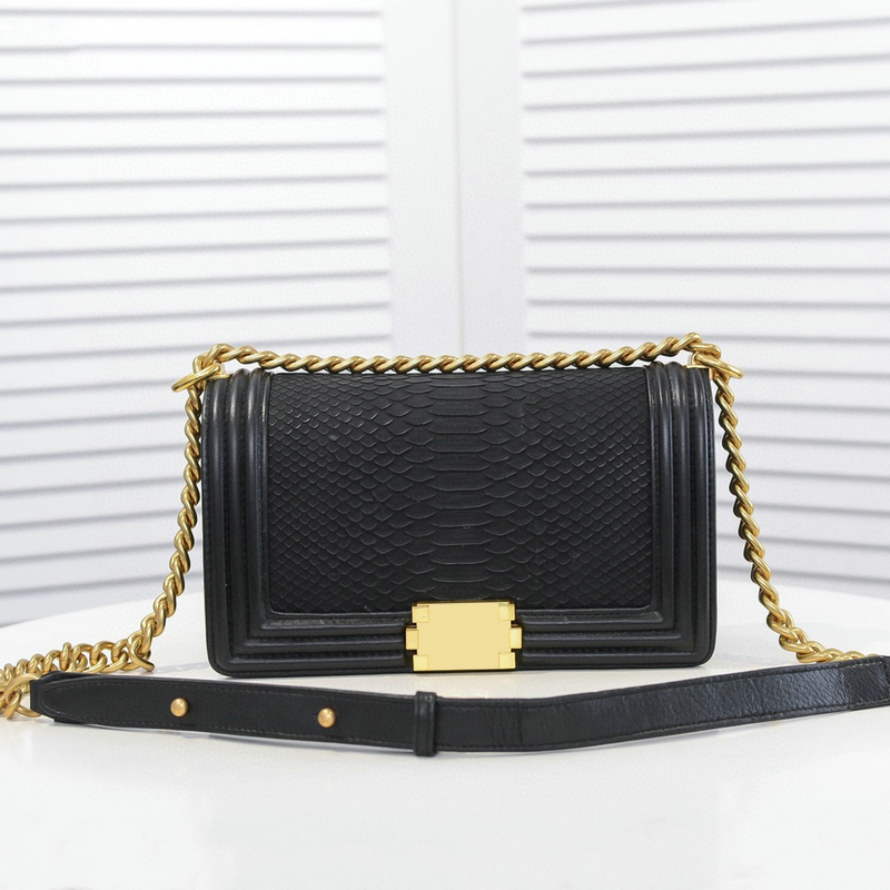 

Classic Channel Women Bags Boy Handbags Luxurys Designers Shoulder Bag 2021 Chains Handbag Diamond Lattice High Quality Lambskin Gold-Plated