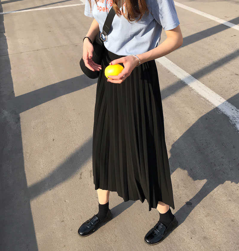 

Autumn pleated skirt Female college Harajuku ins high waist A-Line casual winter long Ulzzang solid color chic large size 210608, Beige