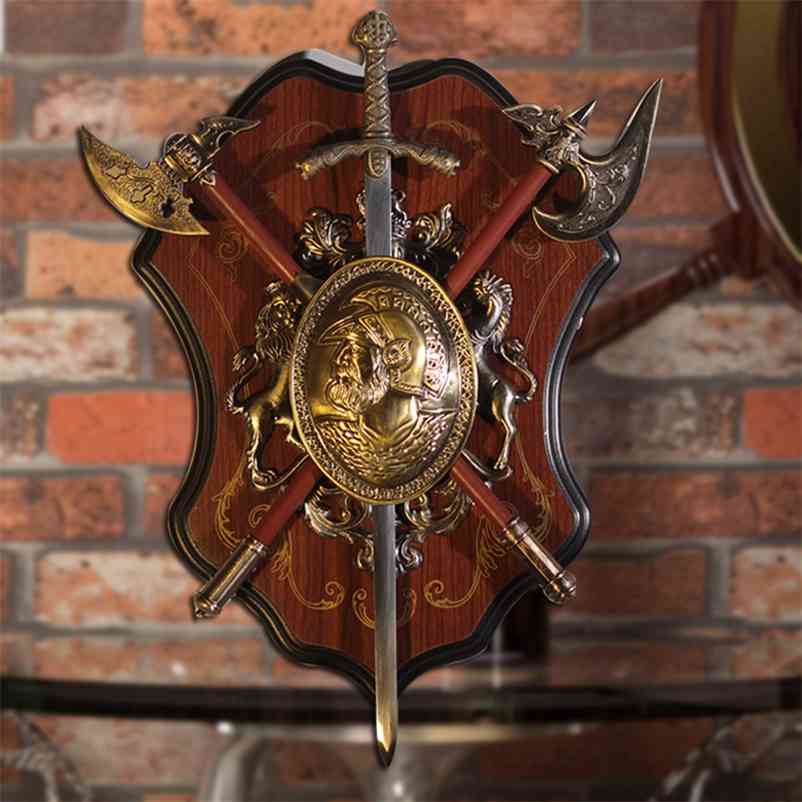 

Ancient Roman Sparta Shield Sword Wall Decor Antique Shield with Armor Medieval Axe Lion Ornament Crafts KTV Bar Wall Hanging 210727