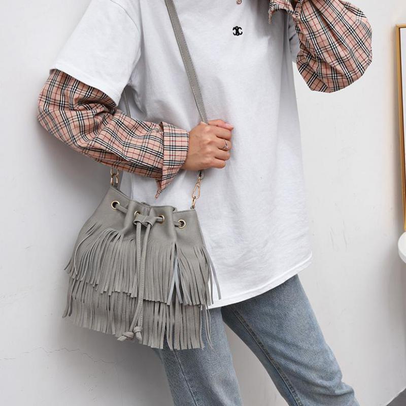 

YourSeason Tassel Bucket Ladies Shoulder Bags Soft Leather Solid Color Women Mini Crossbody Bag 2021 Korean Fashion, Black