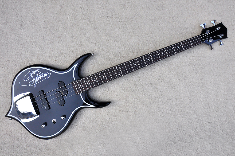 

Factory Custom 4 Strings Black Electric Bass Guitar with Chrome Hardwares,Rosewood Fingerboard,Chrome Hardwares,Offer Customized