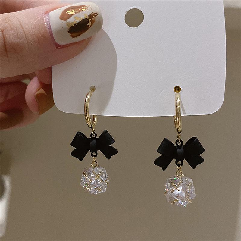 

Dangle & Chandelier 2021 Arrival Fashion Earrings Crystal Trendy Water Drop Women Korean Ball Autumn Winter Black Bow Jewelry, Silver