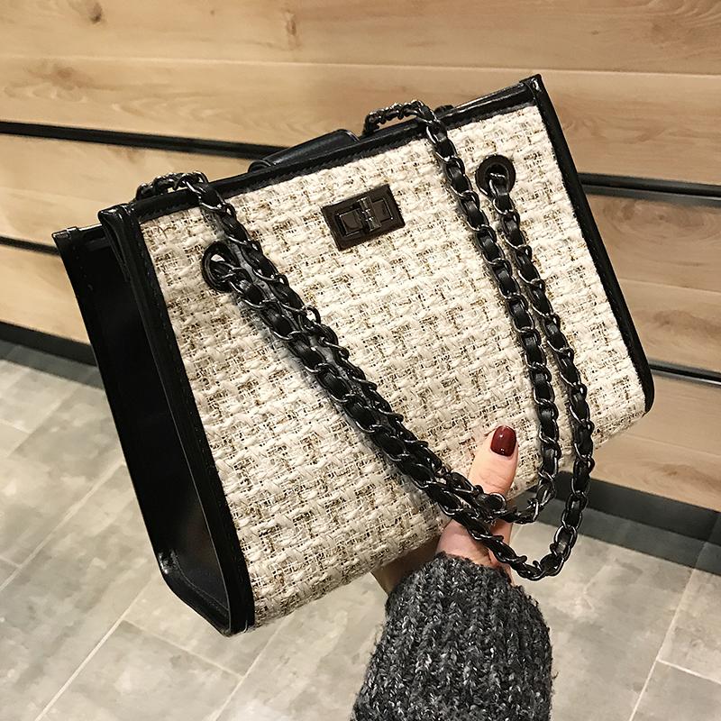 

2021 Winter Fashion New Square Tote bag High quality Wool Women's Designer Handbag High capacity Chain Shoulder Messenger Bag, Black