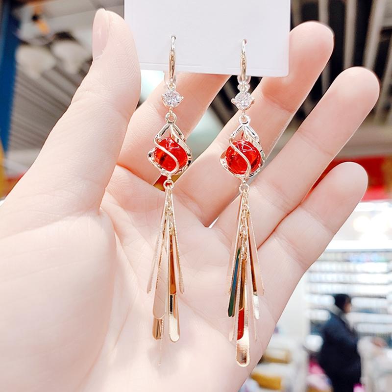 

Dangle & Chandelier Women's Metal Long Tassel Red Bead Drop Earrings Fashion Simple Elegant Jewelry 2021 Trend For