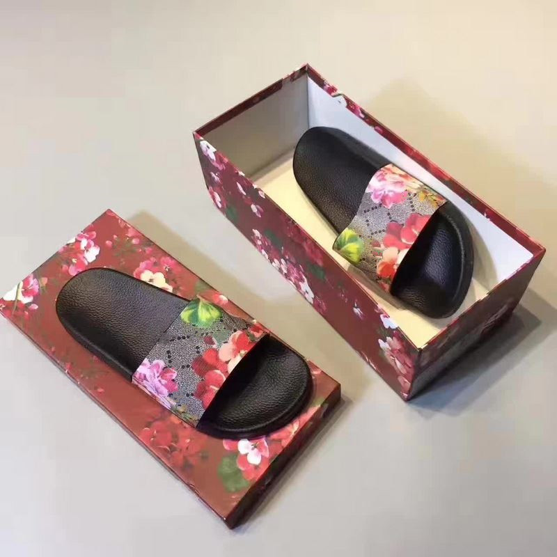 

Hot Sale Slippers Summer Beach Indoor luxurys design Flat Letter Sandals Slippers House Slippers Striped Sandals with Boxes