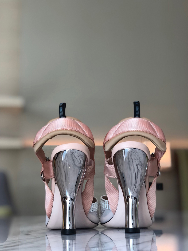 

2021 Good Quality Fashion Women Luxurys Designers Shoes Designer Sandals Womens Luxury High Heels Sandal Dress Shoess With Box Size 35-41 -G329, Khaki