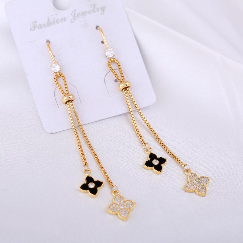 

Stud OYB Long Chain Tassel Four-leaf Clover Pendant Earrings Korean Women Classic Ear Hook Jewelry Fashion Earring