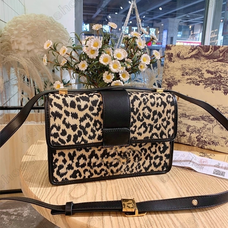 

Chritian Luxurys Designers Dio Handbag 30 Montaigne Leopard Grain Bobby Hobo Saddle Bag Blue Oblique Jacquard Canvas Medium Shoulder Bags
