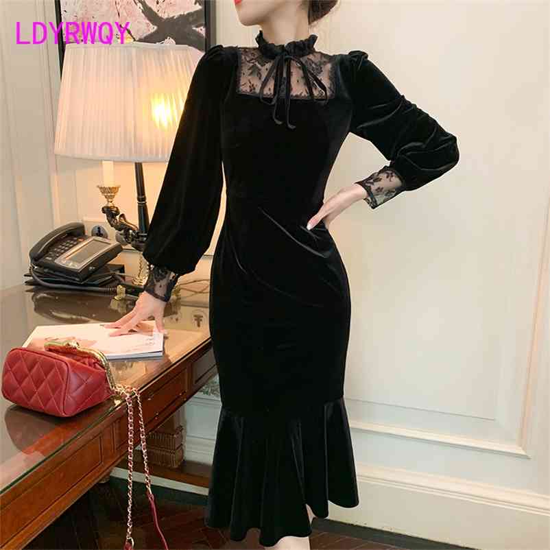 

Black sexy hollow gold velvet dress children autumn and winter temperament tie heart machine bottom 210603