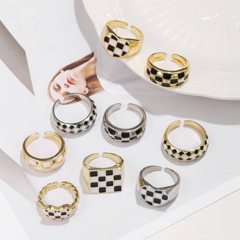 

Cluster Rings Design Women's Black White Plaid Men Adjustable Opening Checkerboard Ring For Women Unisex Jewelry Gifts Party NR406, Golden;silver