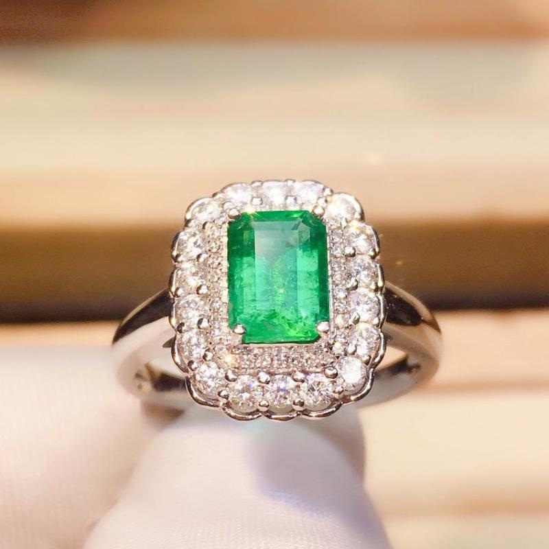

Cluster Rings Z708 Emerald Ring 1.1ct Pure 18 K Gold Jewelry Nature Vivid Green Gemstone Diamond Female For Women Fine
