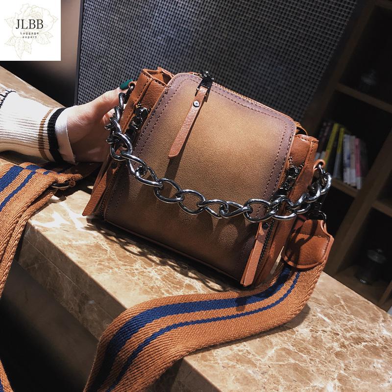 

Small bag 2021 new retro broadband bucket bag messenger mini female shoulder frosted portable chain, Black