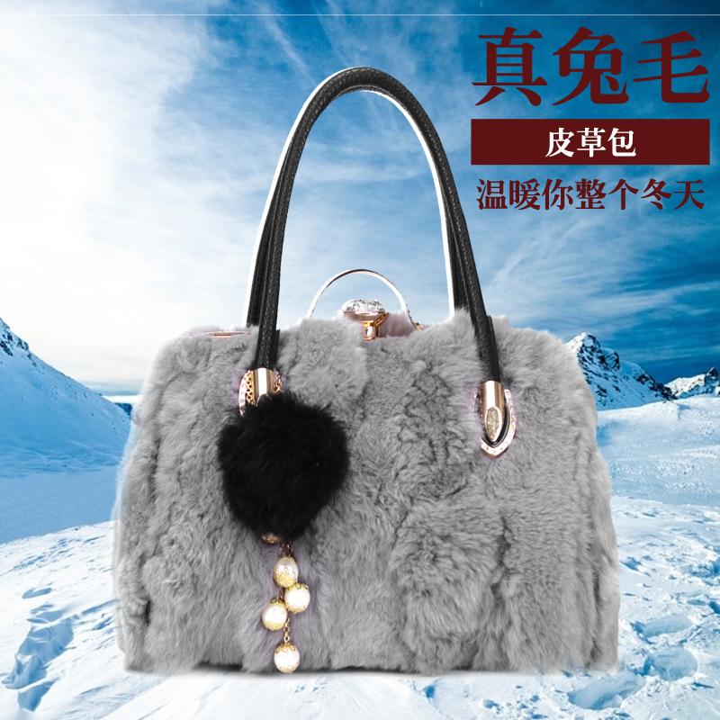

Autumn and winter 2021 new Korean versatile fur bag women's fashion hair messenger bag fur portable women's trend, Black with pendant