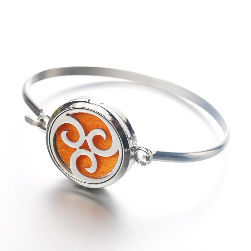 Charm Bracelets Stainless Steel Flower Pattern Aroma Spread Bangles Perfume Essential Oil Diffuser Lockets Magnetic-image-705194984