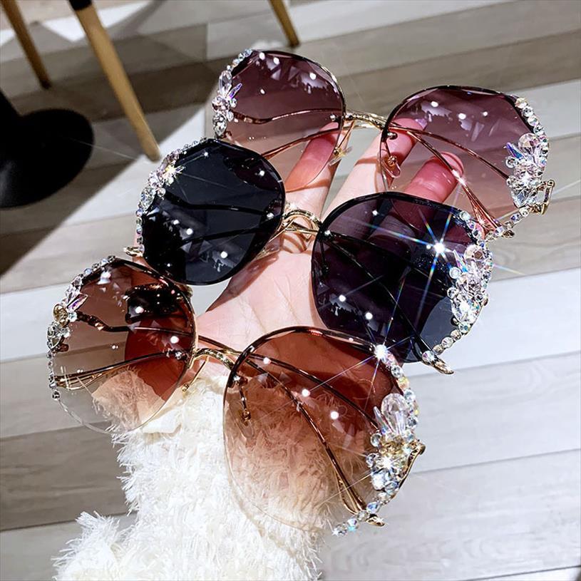 

Fashion Sunglasses Bling Rhinestone Sun Glasses Vintage Shades For Women Big Diamond Eyeglasses Gafas De Sol Mujer