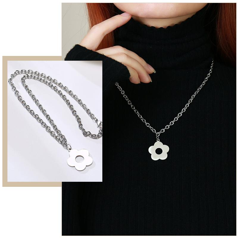 

Chokers Women's Assorted Flowers Moon Heart Butterfly Charm Choker Necklaces, Never Fade Stainless Steel Dainty Lady Birthday Party Gift