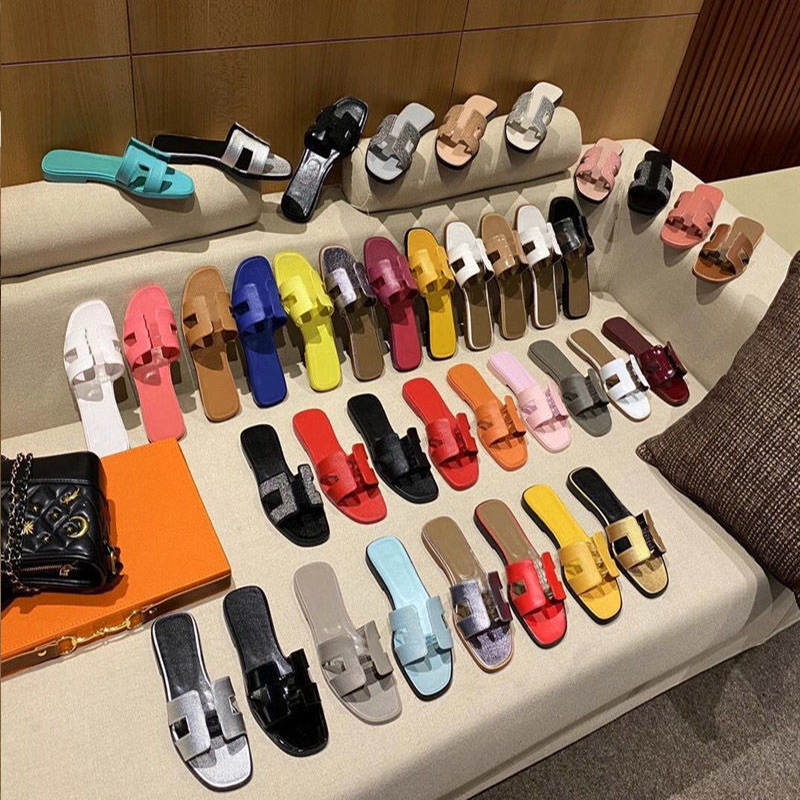 

With Box Designer luxury brand Ladies Beach Slippers Classic Flat Women Slipper Summer Cartoon Big Head Leather Hotel Bathing Fashion Women's sandals Shoes, Ice blue pattern