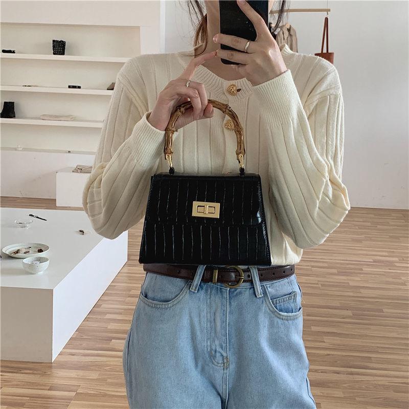 

Designer Fashion PU Leather Alligator Chain Wood Hand Small Flap 2021 New Women Bag Shoulder Crossbody Bags Women's Handbags, Women bag 1