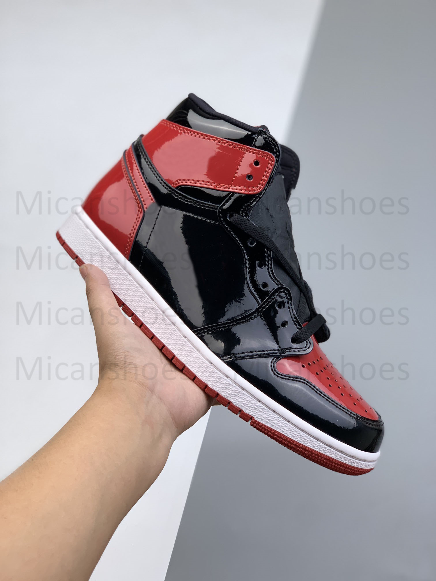 

1 High OG Bred Patent Black White-Varsity Red 1s Basketball Shoes Man Woman Designer Outdoor Sports Sneakers, Customize