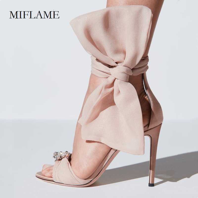 

Sexy Runway Women Fashion High Heels Round Toe Bowknot Shallow Sandals Summer Mujer Chain Opening Party Wedding Stiletto Sandals, Black