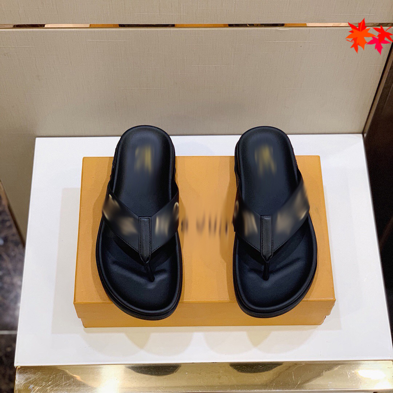 

2021 Designer luxurys slippers men sandals fashion beach shoes flip flops flat non-slip classical hole slipper with box size 39-45 -G23, Black