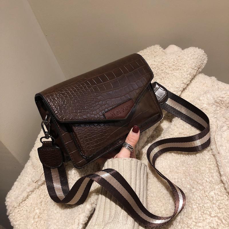 

Women Crossbody Bag 2021 Autumn Winter Casual Flap Striped Wide Straps Crocodile Pattern Handbags Female Shoulder Messenger Bag, Black