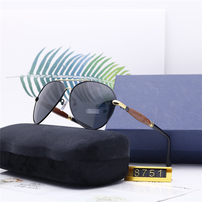 

Fashion brand polarized sunglasses men's and women's fashion cycling glasses classic outdoor sports beach sun glasses 8751 with box case