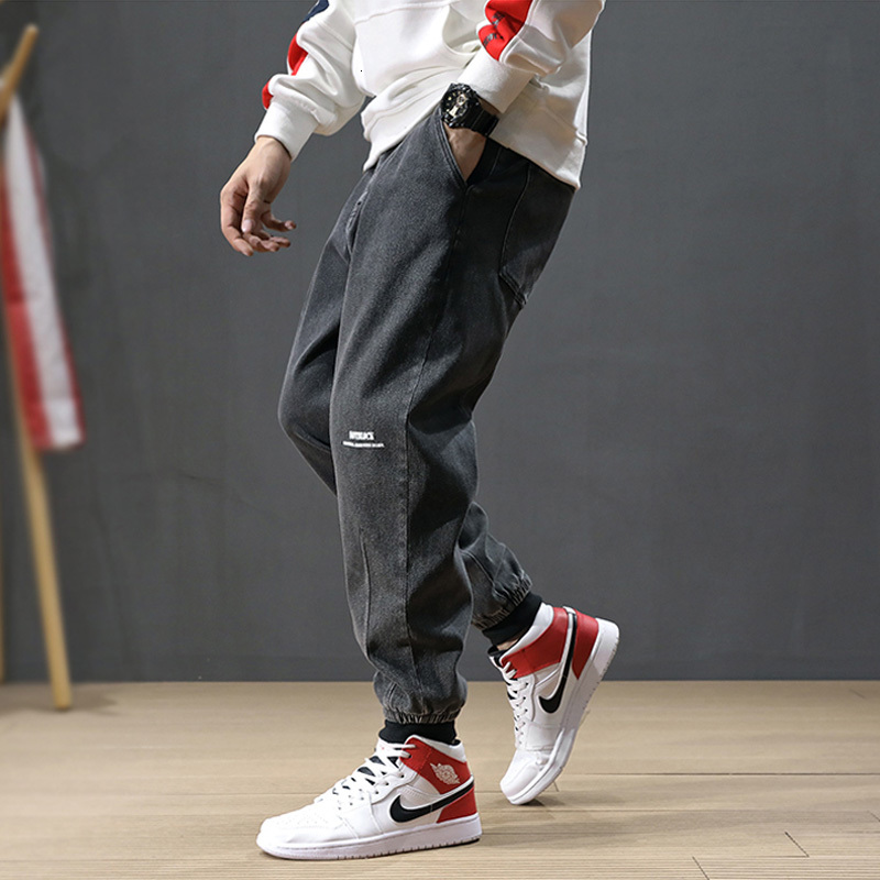 

2021 New Fashion Streetwear Loose Fit Black Gray Color Spliced Denim Cargo Pants Harem Men Designer Hip Hop Jogger Jeans W2fw