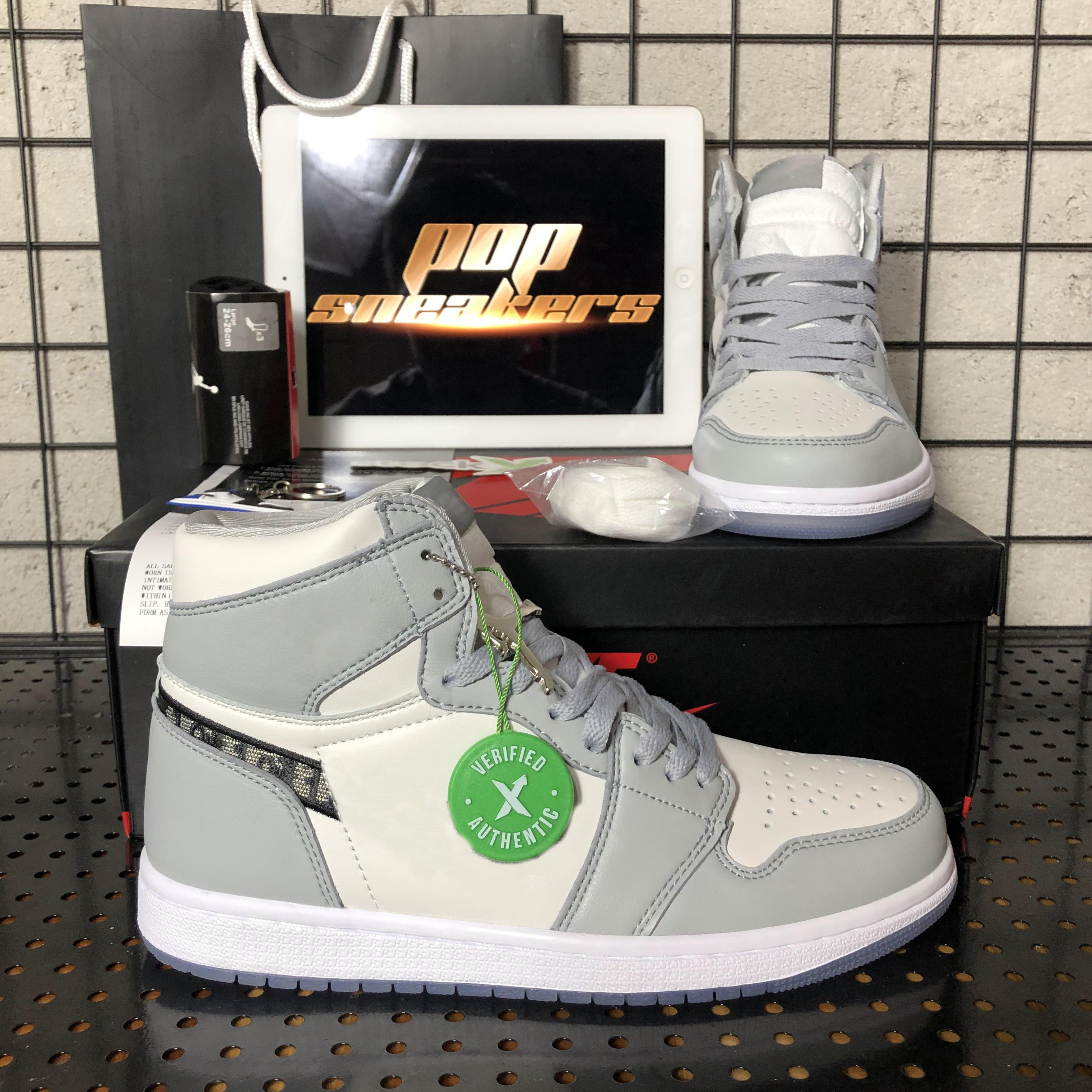

Top Quality jumpman 1 1s Men Women Basketball Shoes University Blue High Red Toe Not For Resale Bred Obsidian UNC Mens Sports Trainers Sneakers With Box, Customize