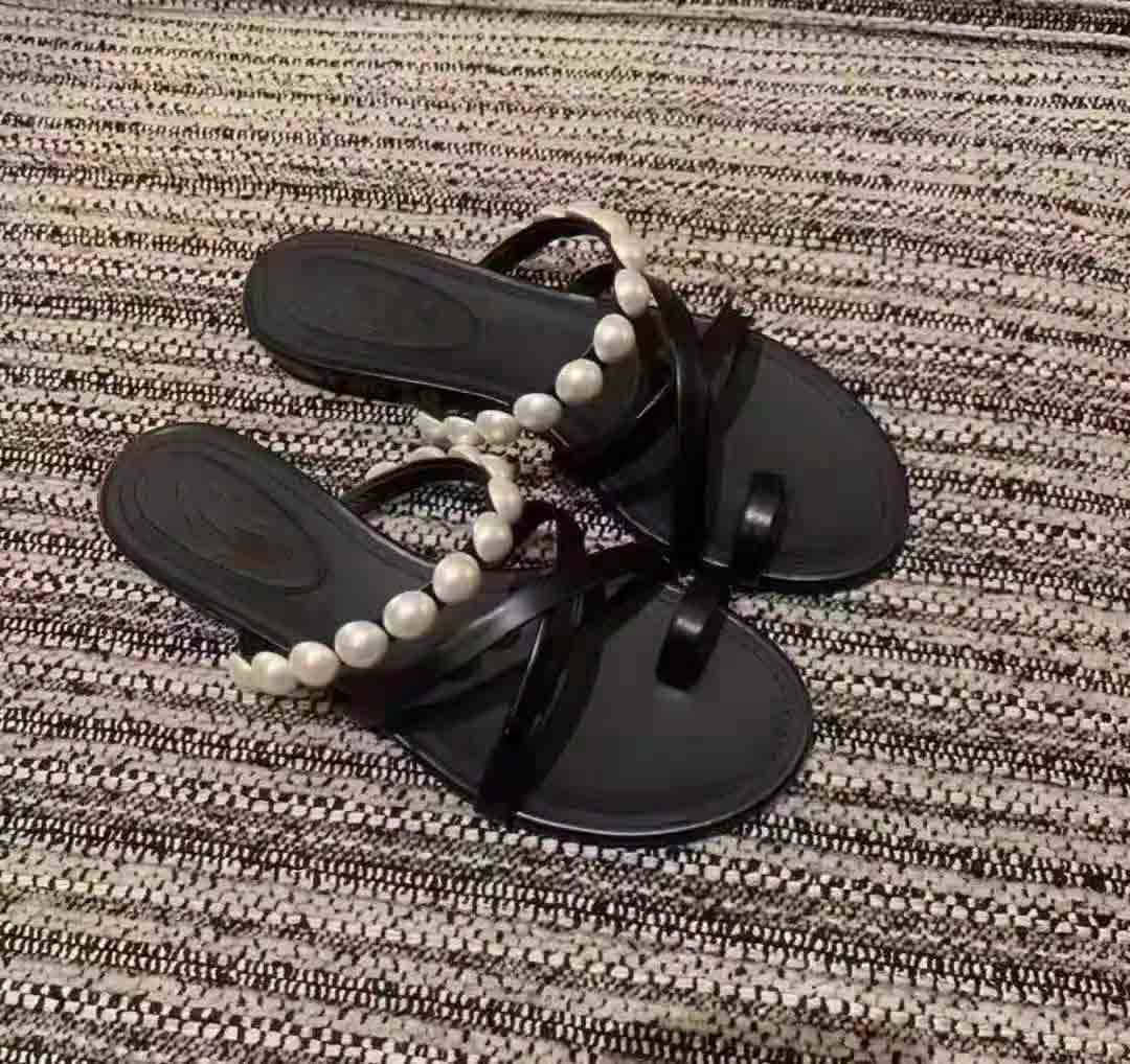 

Top quality Designer Sandals top quality designer pearl sandals luxury flat sandals large size flat slippers size 35-42 Good quality, Black