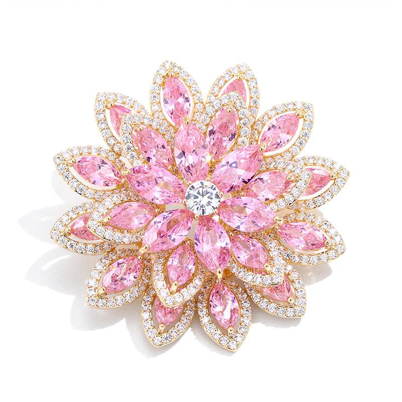 

Pins, Brooches Elegant Zircon Lotus For Women Beautiful Flower Luxury Pink Yellow Crystal Brooch Pin Wedding Jewelry Accessories Gift