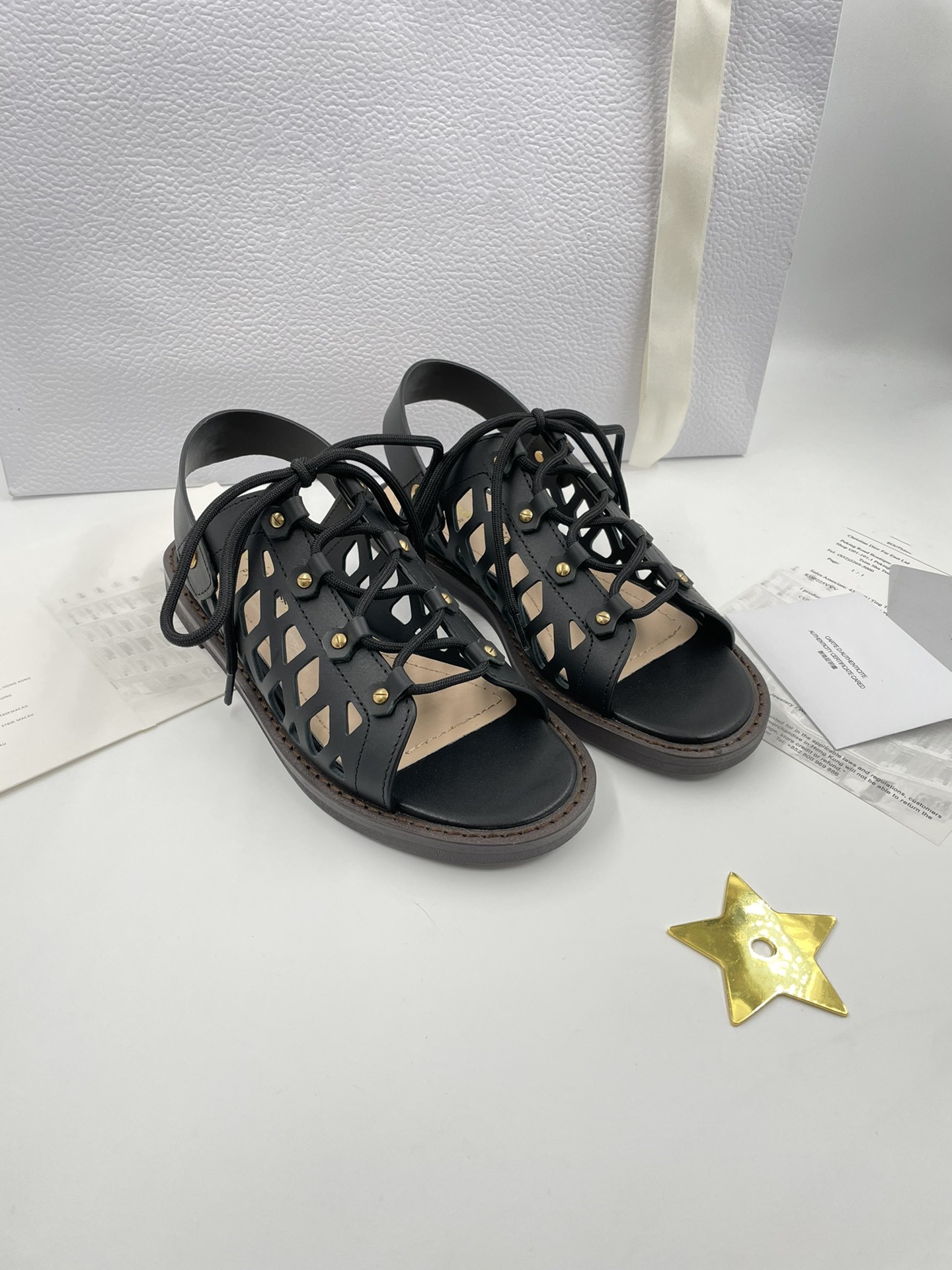 

Luxury 2021 early spring new women's hollow out sandals matte cow leather material size 35-40 Top Quality, Black