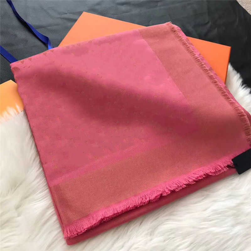 

Wholesale brand designer flash gold thread wool silk textile scarf brands women's square triangle scarf 140*140cm no