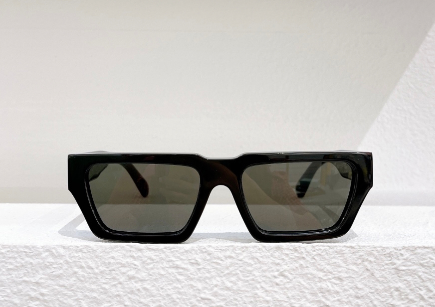 

Black Dark Grey Sunglasses Sunnies Oversized Sun Glasses gafa de sol Unisex Fashion Shades UV400 Protection Eyewear With Case