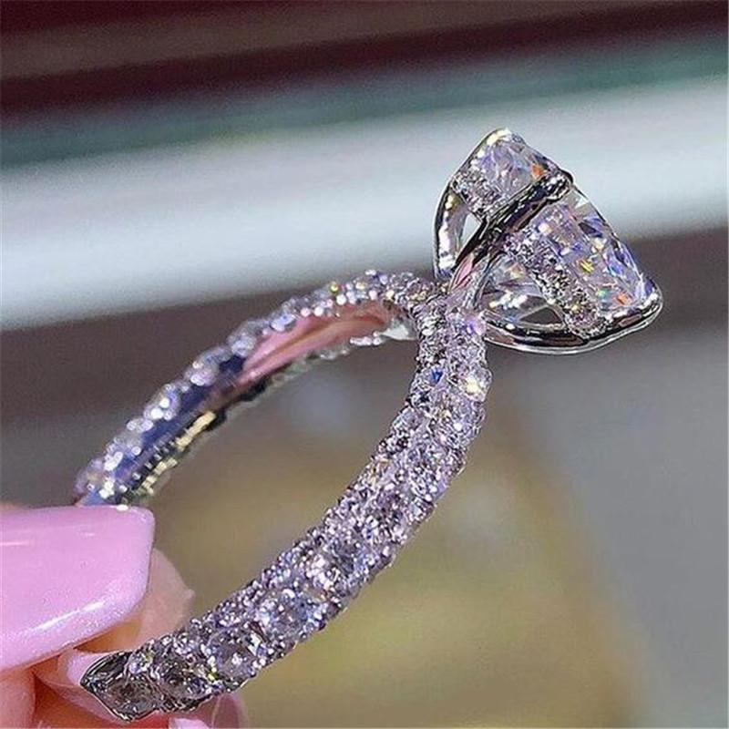 

Fashion Charm Female Crystal Luxury Ring Rose Gold Engagement Ring for Women Wedding Banquet Jewelry Accessories