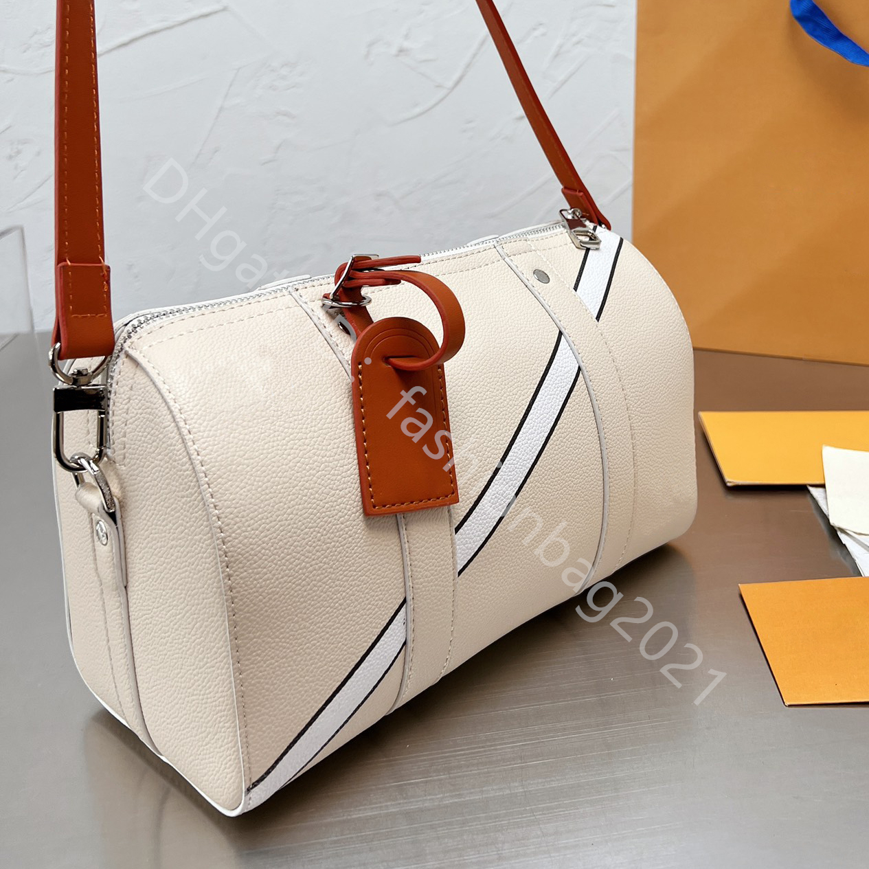 

pillow bags New fashion famous Designer handbags lady top quality shoulder totes crossbody zipper cute women purse letter Artwork brown strap white wallets 27cm, Color q
