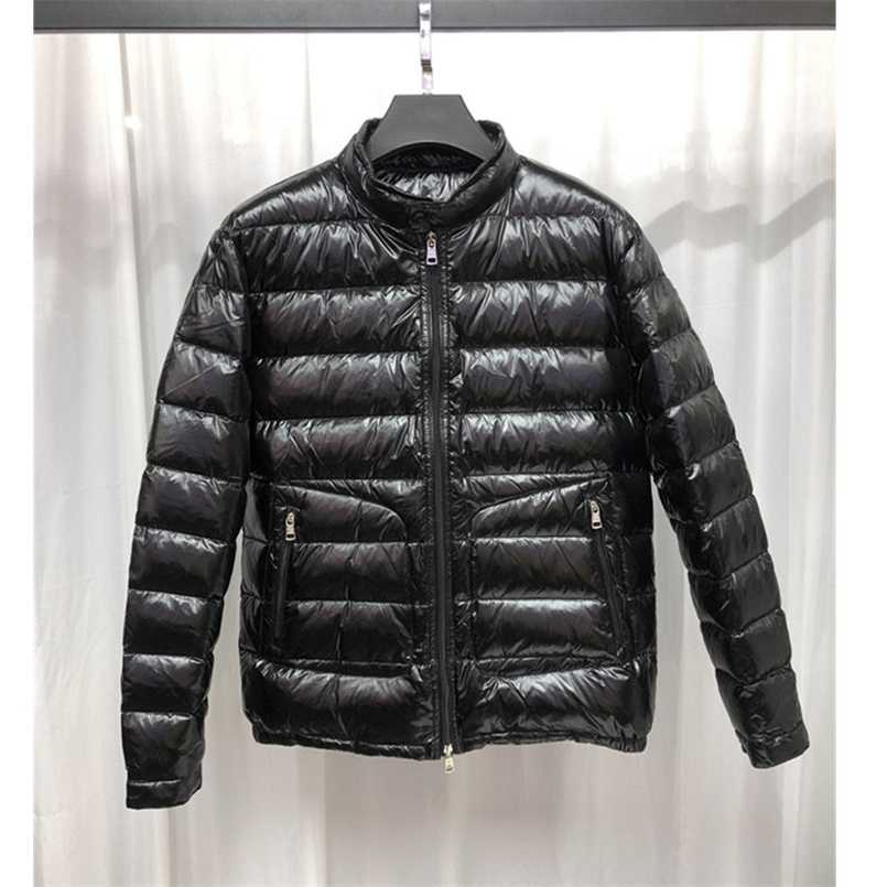 

High Quality Men Light Warm Down Jackets Fashion Stand up Collar Zipper 90% White Goose Down Coats Man Casual Winter Clothes 211018, Black